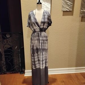 Elegant Gray Tie-Dye Maxi Dress